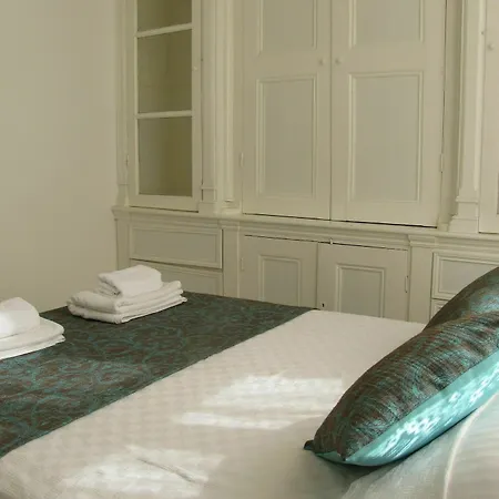 Eolos House Cunda Hotel 3*